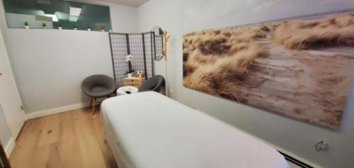 Treatment-Room-White